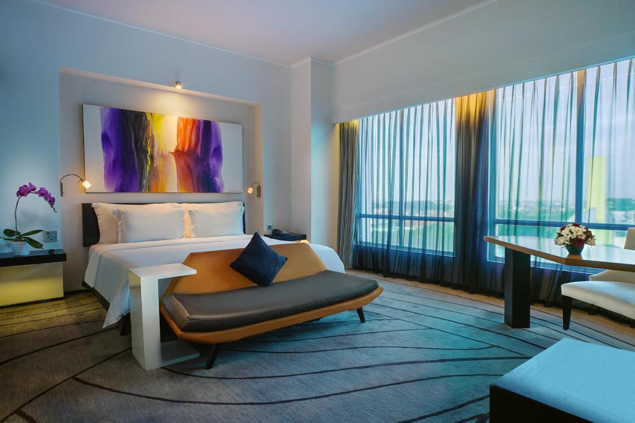 Artotel Ts Suites Surabaya Luaran gambar