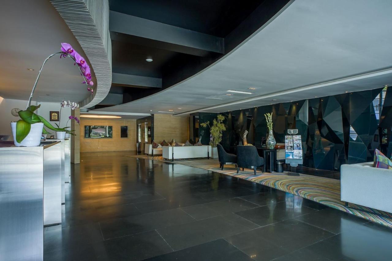 Artotel Ts Suites Surabaya Luaran gambar