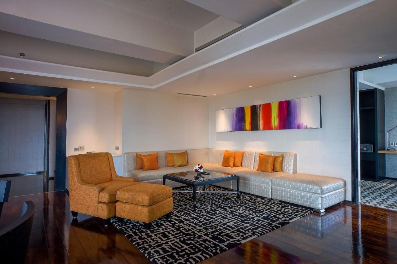Artotel Ts Suites Surabaya Luaran gambar