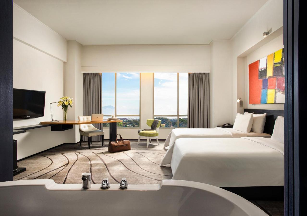 Artotel Ts Suites Surabaya Luaran gambar