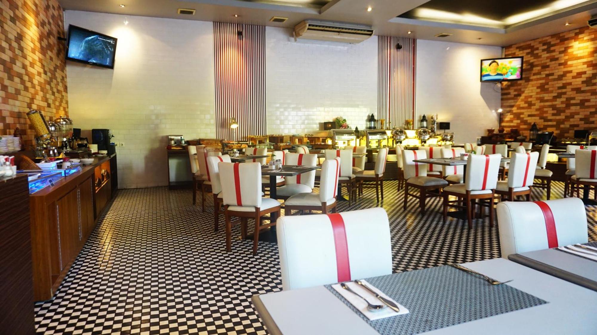 Artotel Ts Suites Surabaya Luaran gambar